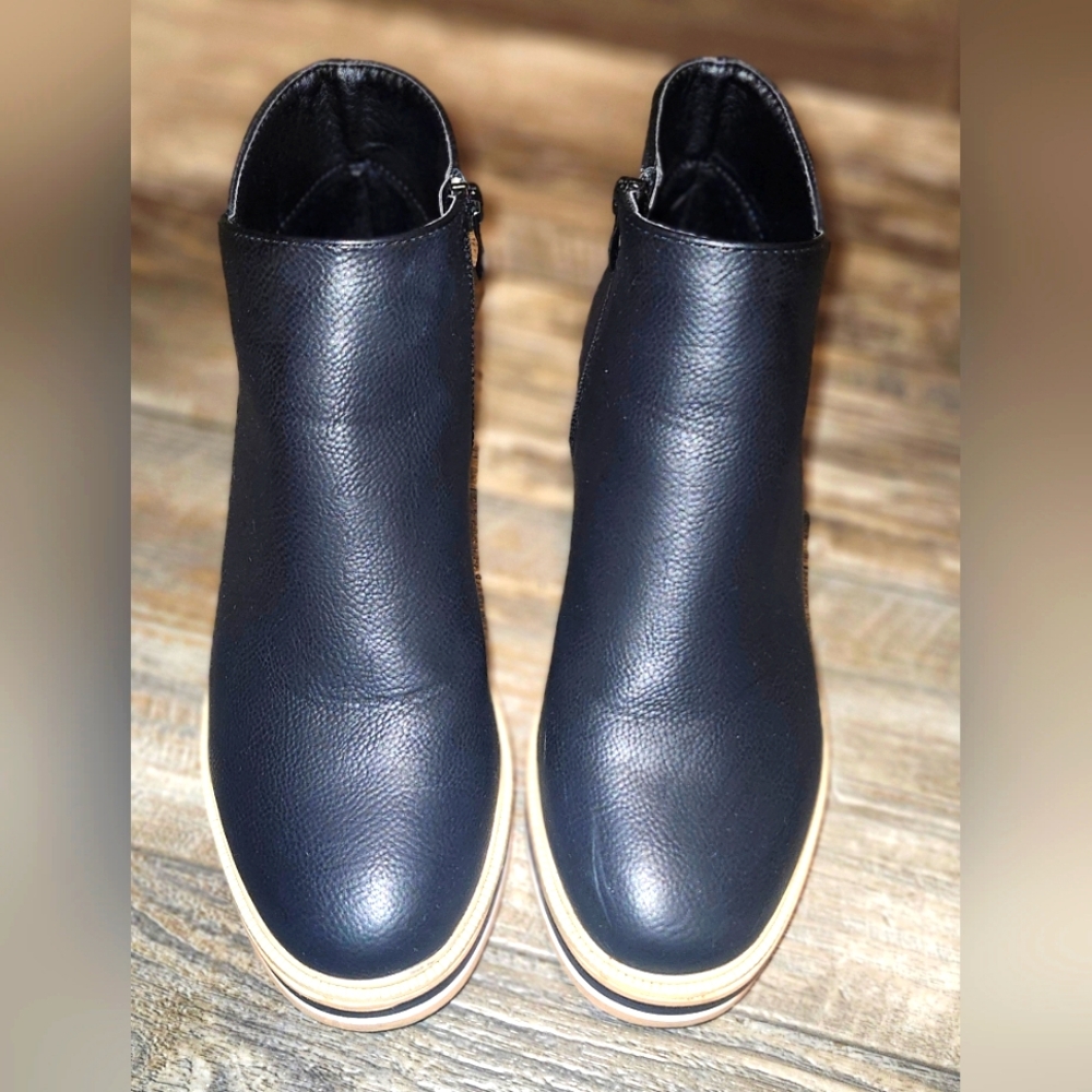 Tinstree Black Ankle Boots Size 7 EUC